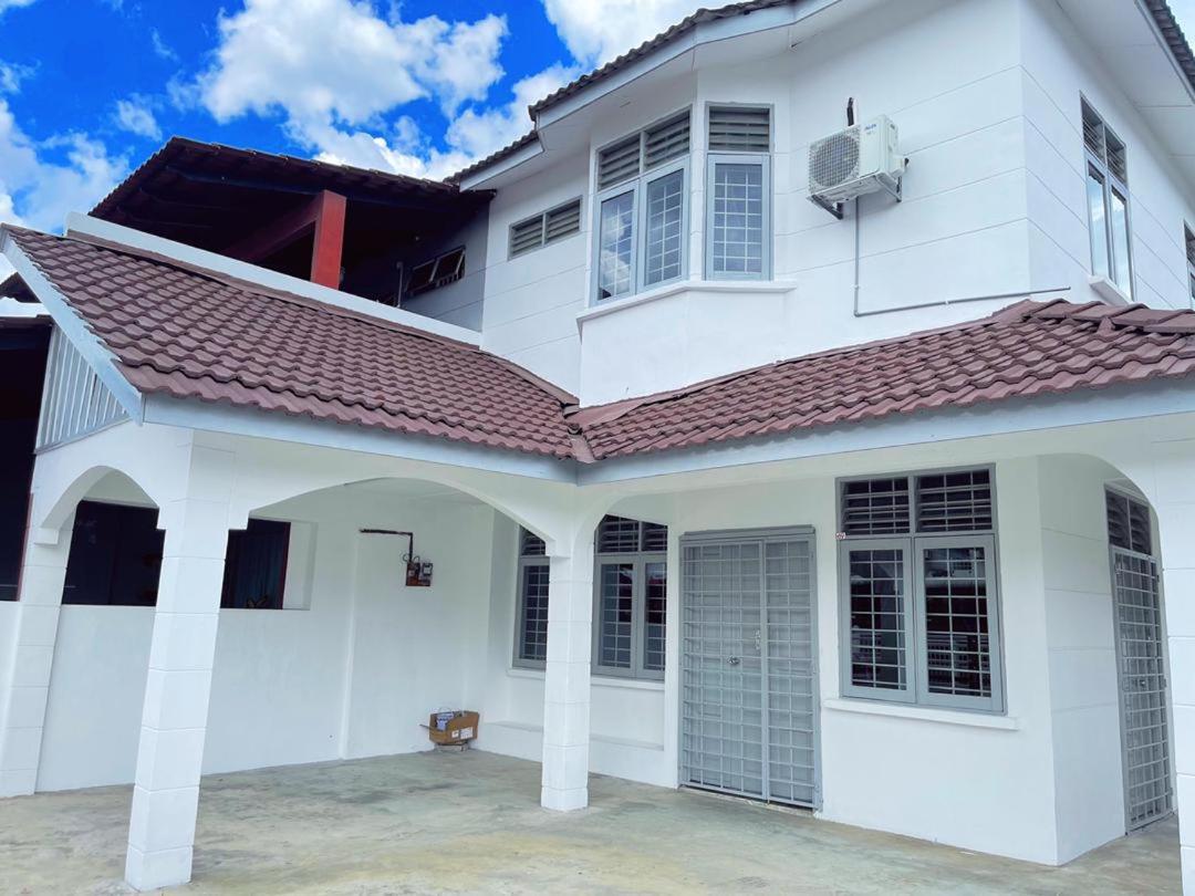 Entire Residential House Alma Bukit Mertajam Spacious 4 Bedroom Exterior photo